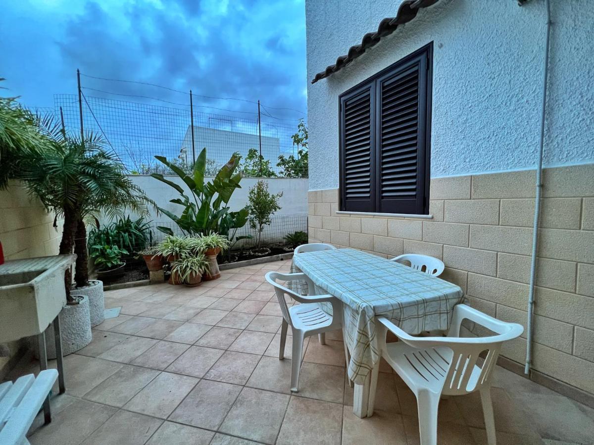Casa Vacanza Rita Marina Di Pescoluse Eksteriør billede